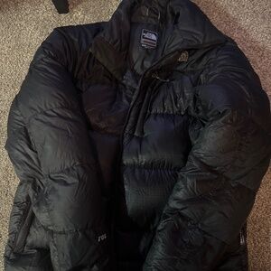 NorthFace Men’s’ Medium Black puffer jacket